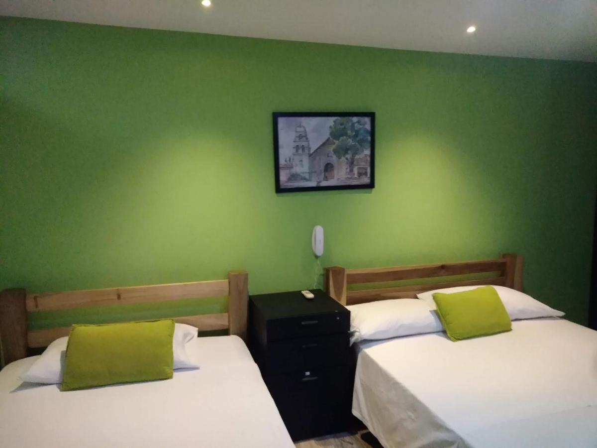 Hotel Canaveral Plaza Манисалес Екстериор снимка