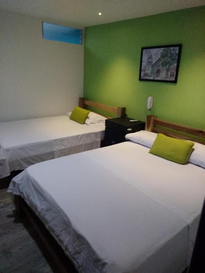 Hotel Canaveral Plaza Манисалес Екстериор снимка
