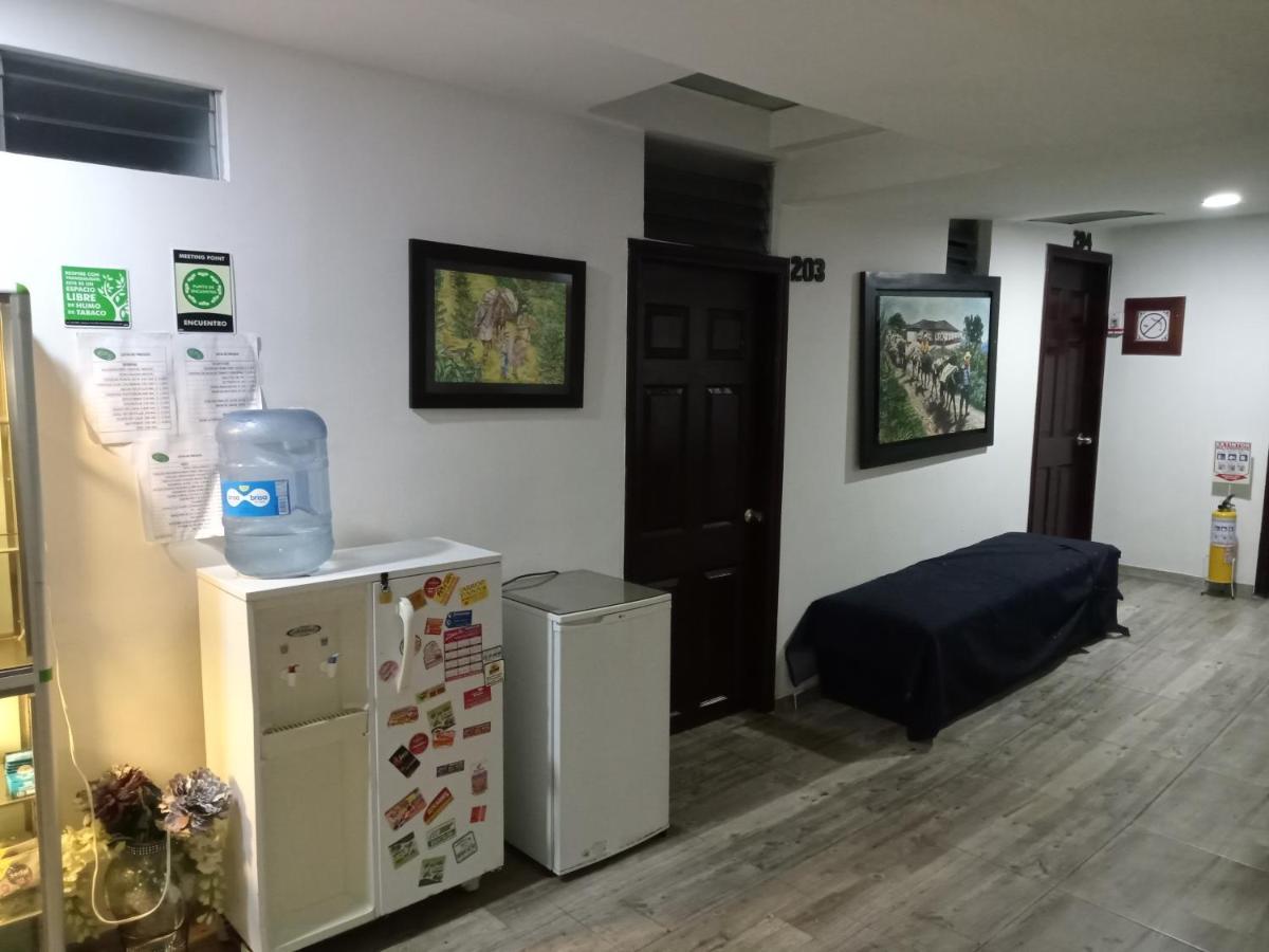 Hotel Canaveral Plaza Манисалес Екстериор снимка