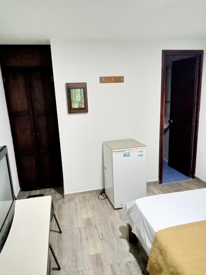 Hotel Canaveral Plaza Манисалес Екстериор снимка